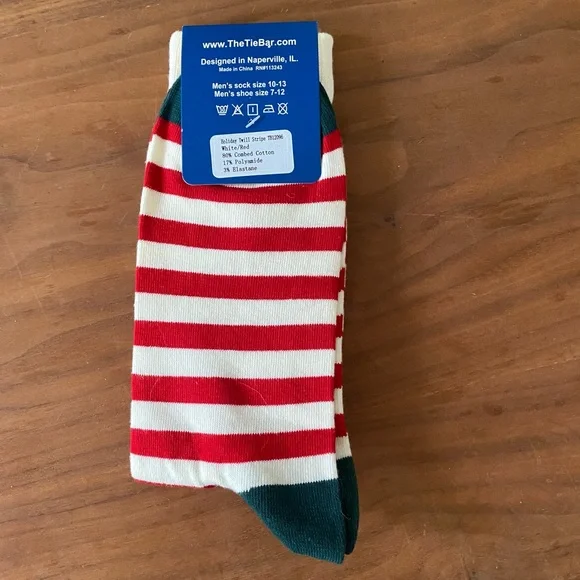 The Tie Bar Men’s Socks Red Striped Holiday Valentines Christmas NWT NEW - Picture 3 of 5